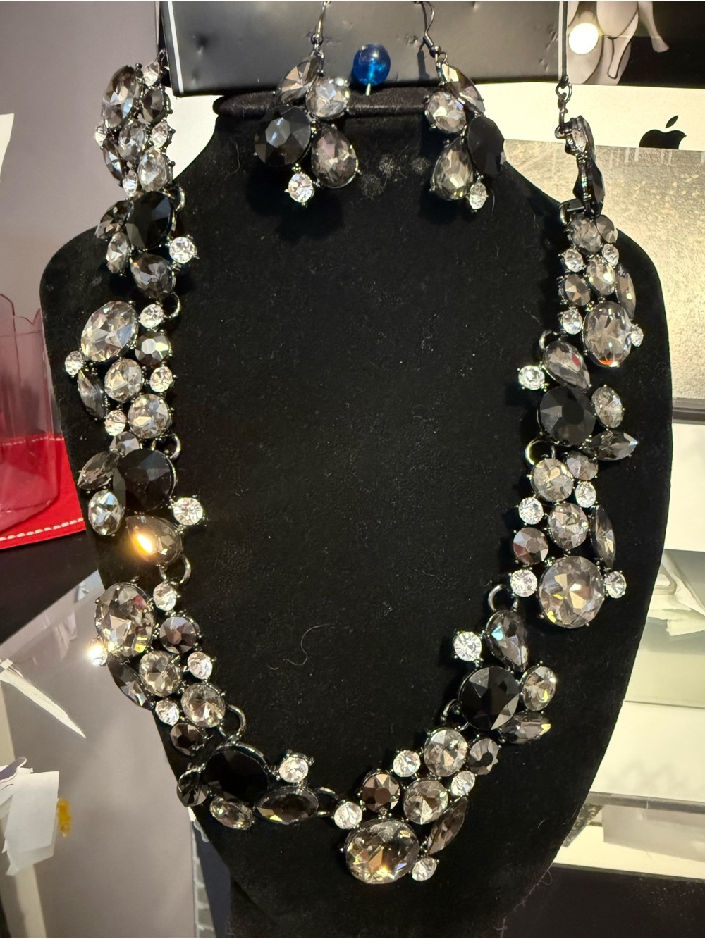 Elegant Black & Clear Crystal Statement Necklace and earrings set